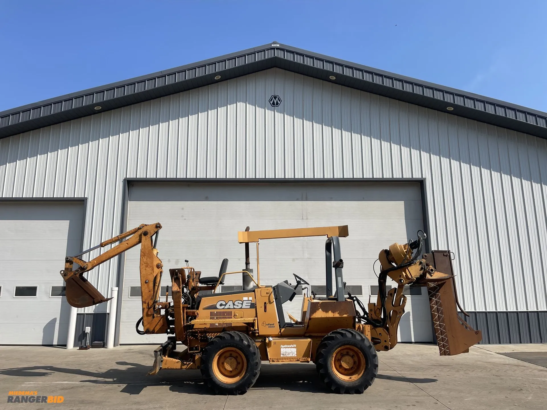 USED 2001 CASE 960