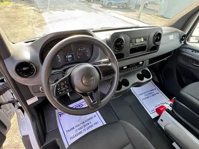 Used 2019 FREIGHTLINER SPRINTER 3500 Tractors & Trailers Florida US | Truck and Van Outlet #1506260