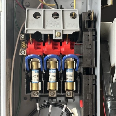 USED Square D H-321-AWK