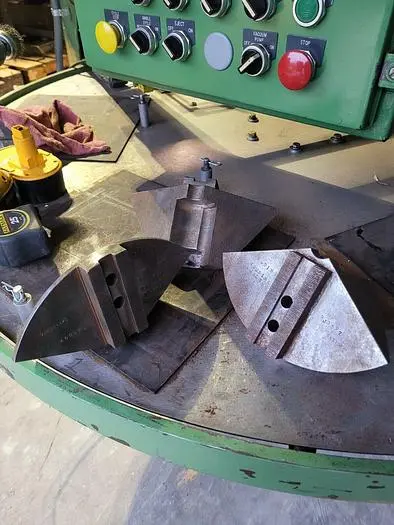 Used HURON SKT10EHFG Chucks Wisconsin US | Lemke Machinery Sales #309494