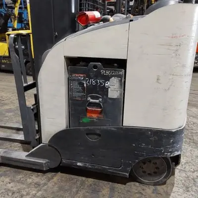 USED 2019 CROWN RR5725-45