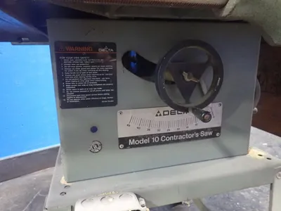 Used DELTA 10 Woodworking Radial Arm Saws Ohio US | HGR 24 #1128505