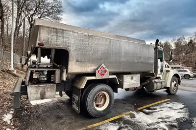 Used 2004 KENWORTH T300 TANKER Tanker trucks Pennsylvania US | Proxy Equipment #1385316