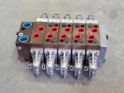 NEW SAUER DANFOSS PVHC 11061227