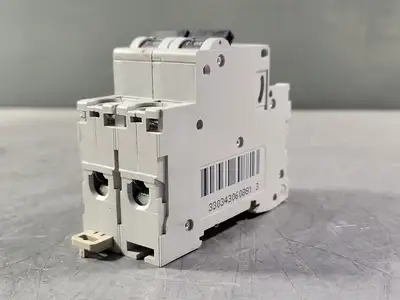 16 Amp, 2 Pole, 400 volts Circuit Breaker (Bag of 4)