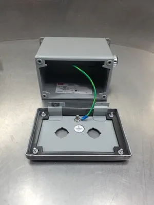 HOFFMAN E2PBXM 2-Switch Enclosure, Type 12,13. 4B-32