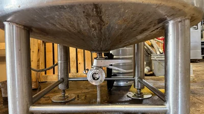 DYM 10bbl (310 Gallons) Brite Tanks