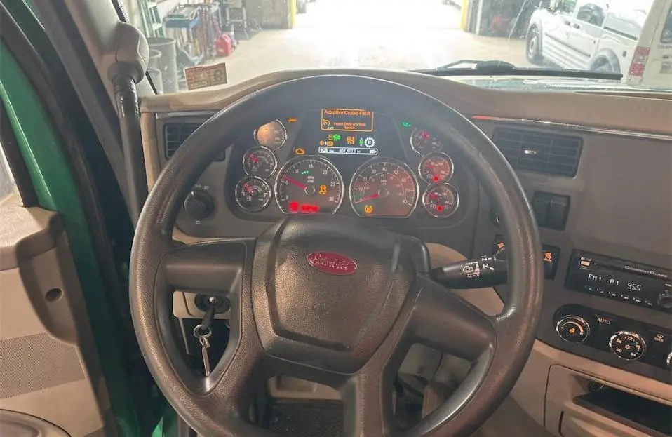 Used PETERBILT 579 Tractors & Trailers Illinois US | Mitsubishi HC Capital America #1360674