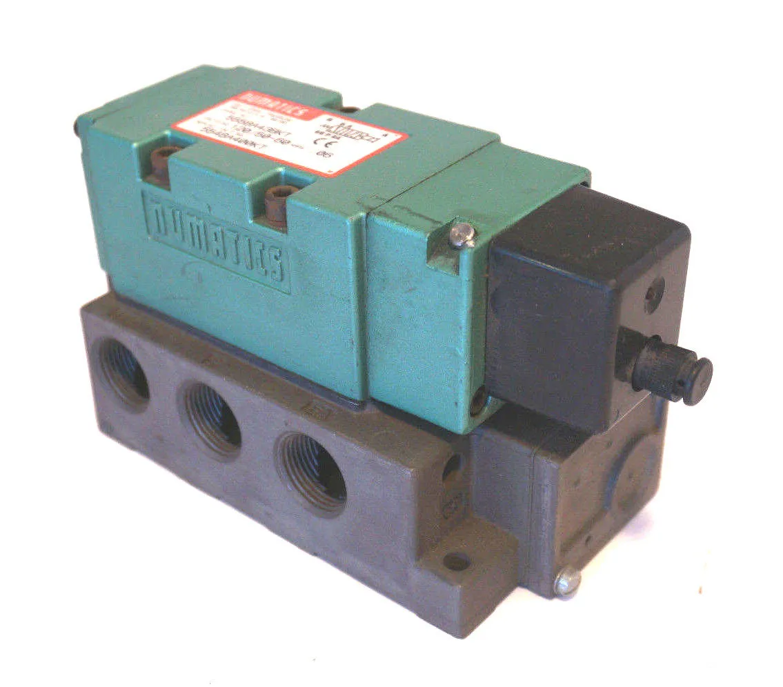 NEW NUMATICS 555BA43BKT VALVE W/ 237-1045B COIL
