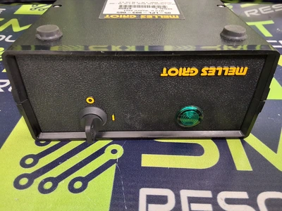 MELLES GRIOT HeNe 05-LGR-173-452 LASER WITH 05-LPL-903-065 POWER SUPPLY