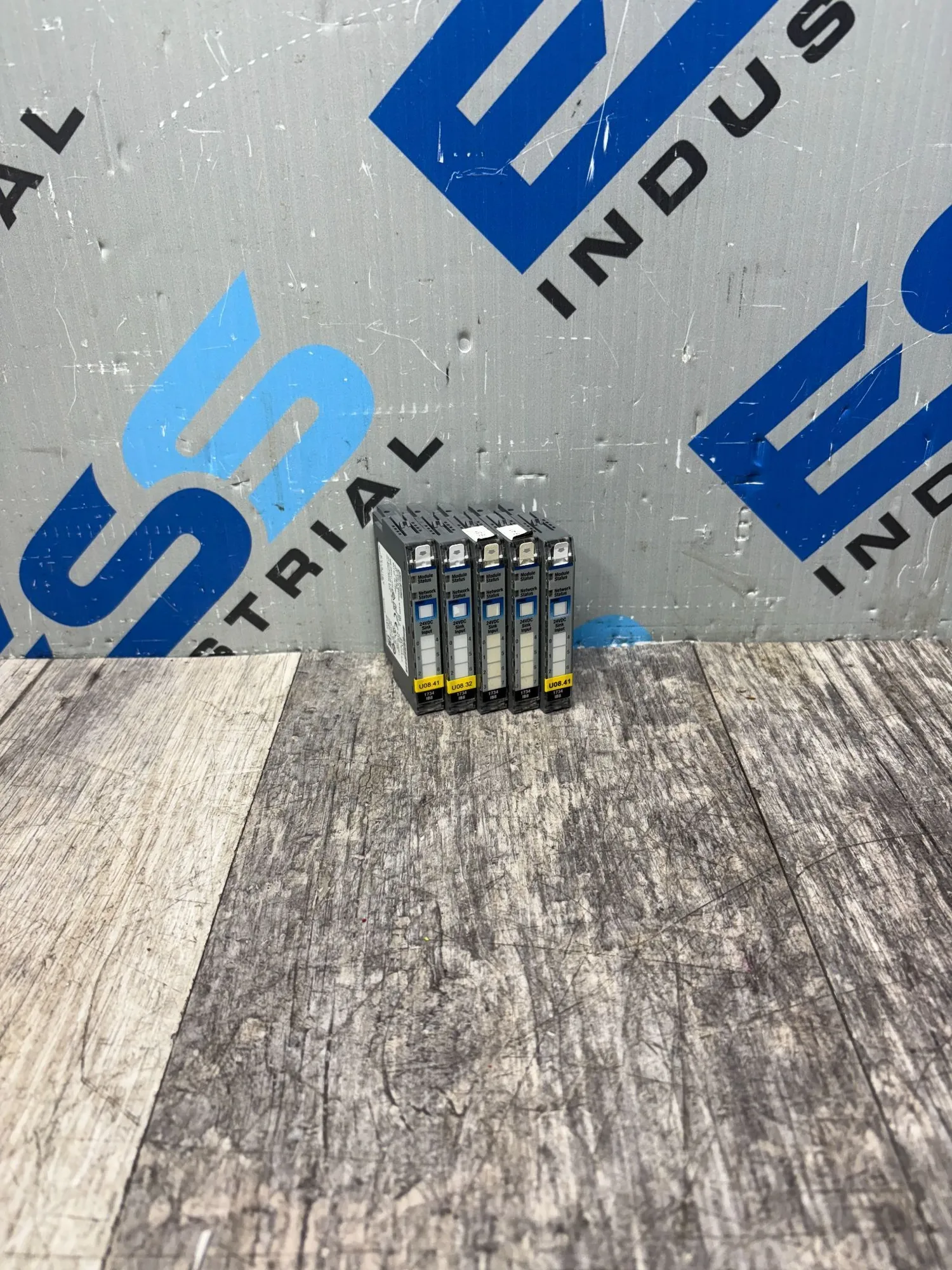 USED ALLEN BRADLEY 1734-IB8