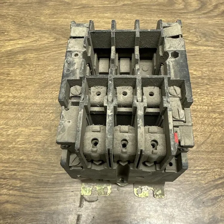 Used SYLVANIA T13U032 Starters | Surplus Asset Holdings #1204955