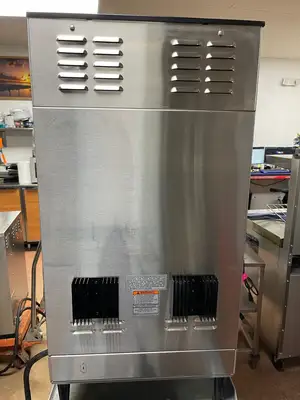 Used Bunn Used Bunn 33500.0043 BrewWISE Dual SH DBC Coffee Brewer Maker - 120/208V Coffee Equipment Illinois US | Falcon Restaurant Supply #1374966