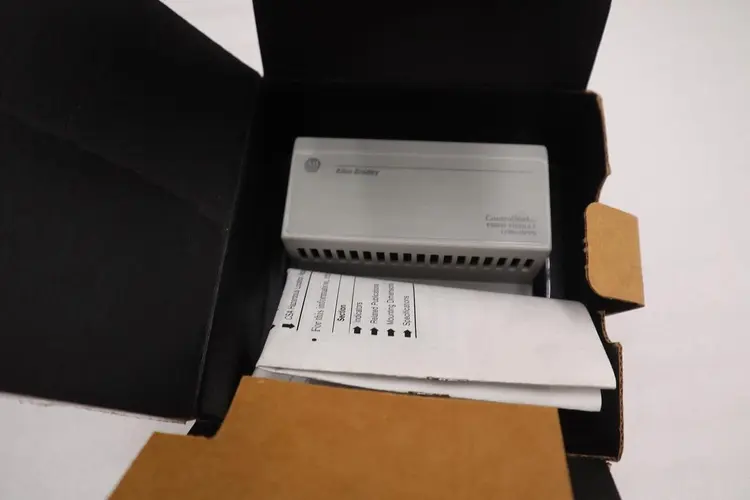 Used _UNKNOWN_ _UNKNOWN_ Network Hubs Pennsylvania US | Global Equipment International, LLC #762020