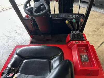 Used 2016 RAYMOND 445C35TT 3-Wheel Stand up Electric Counterbalance Forklifts Illinois US | Somerset Equipment Sales #1546178