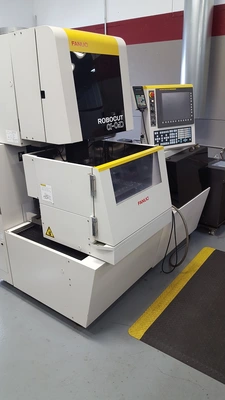 USED 2008 FANUC ROBOCUT