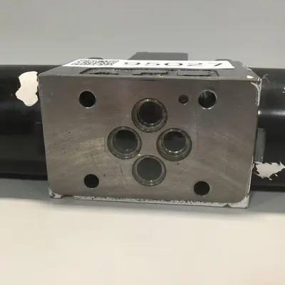 USED TOKIMEC DG4V-3-6C-M-P7-H-7-52