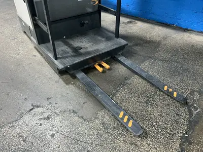 Used CROWN SP352030 Electric Lifters Ohio US | HGR 24 #1446266