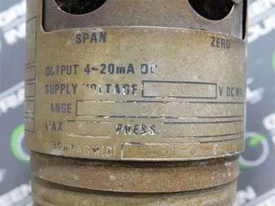 Solartron Schlumberger PG3040-100-18-21-19-XX-13 Pressure Transmitter 30VDC Used