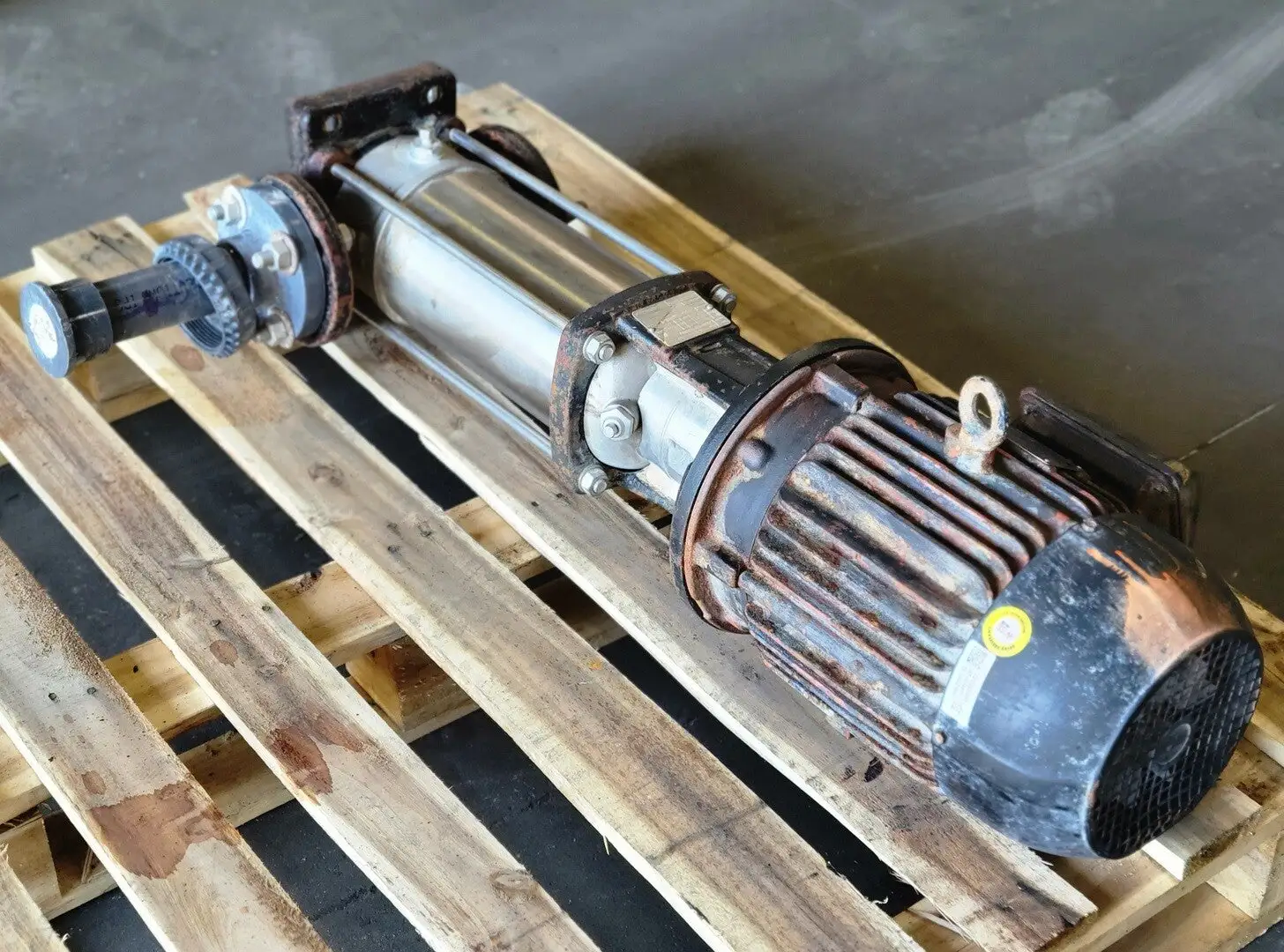 USED GRUNDFOS CRN 5-10 A-FGJ-A-E-HQQE