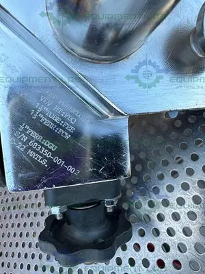USED 4 ITT PURE-FLO STAINLESS STEEL DIAPHRAGM VALVES W/ 1.5" TO 1/2" SANITARY FITTING