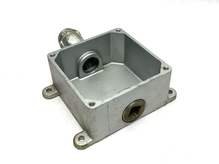 Used APPLETON ANGLE ADAPTER BASE Electrical Boxes Michigan US | Maverick Industrial Sales #1093042