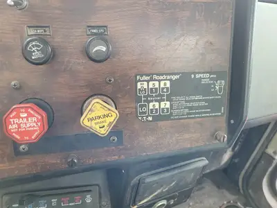 USED 1988 PETERBILT 357