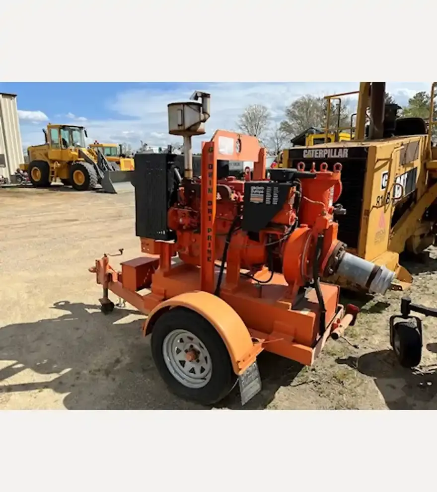 USED 2022 Godwin CD150S