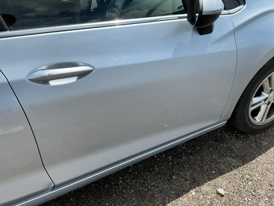 USED 2017 CHEVROLET CRUZE