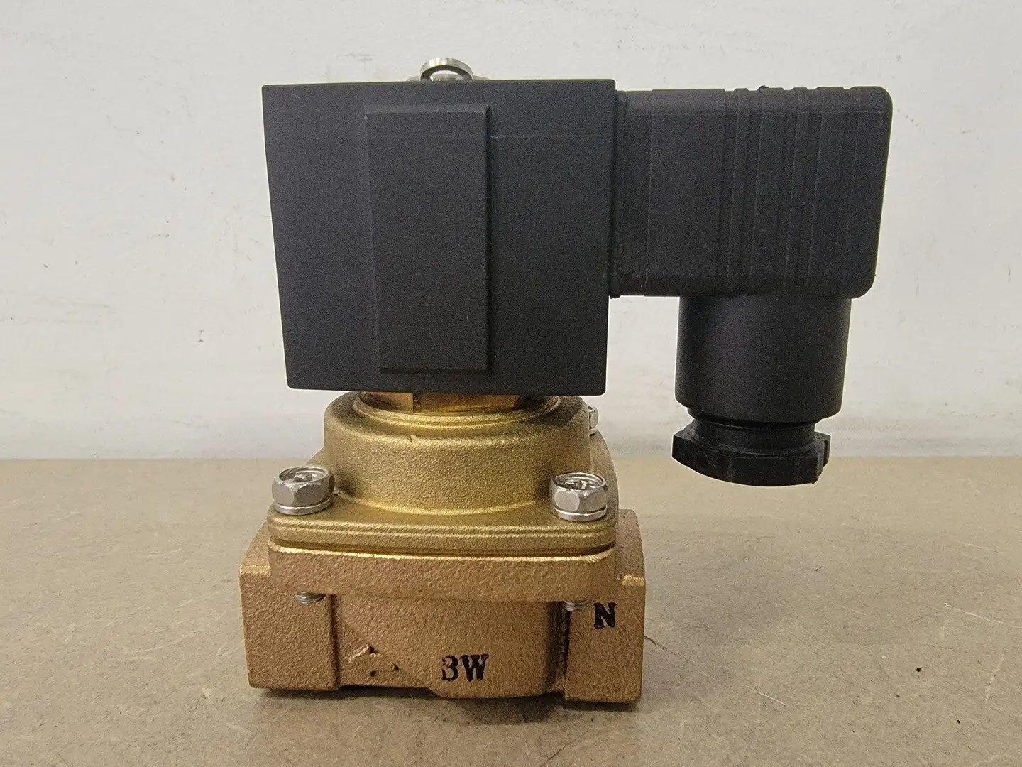 USED SMC 30-VXZ2240-04N-2D