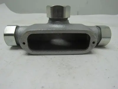 Appleton T50N-M Conduit Outlet Body, Rigid Conduit Malleable Iron 1/2" Lot of 5