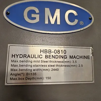 USED 2017 GMC HBB-0810