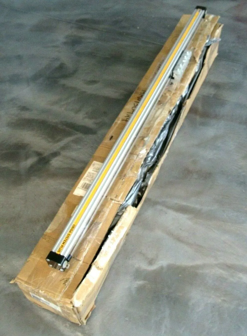 NEW PARKER OSPP32C000001150330C00000 RODLESS CYLINDER