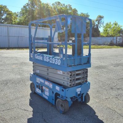 USED 2017 Genie GS-1930