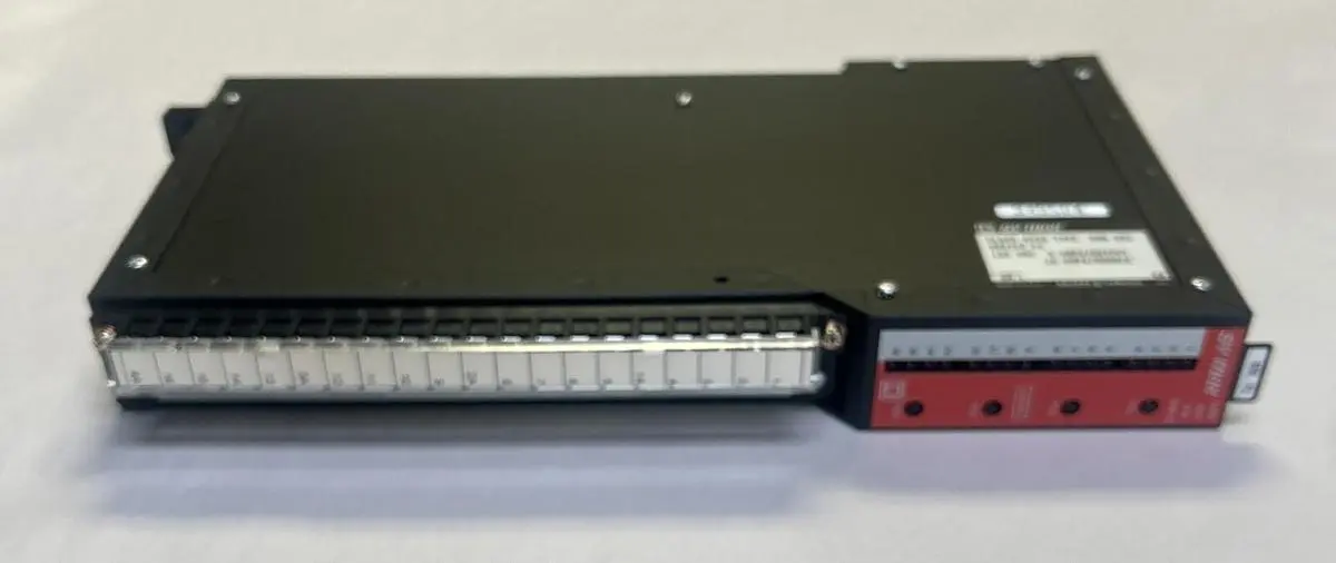 New | in-Stock SQUARE D 8030ROM221 PLC Input & Output Ohio US | Surplus Asset Holdings #1241498