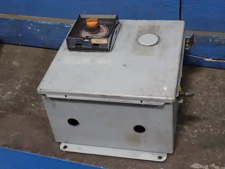 Used HOFFMAN A10106CH Electrical Boxes | HGR 24 #752264