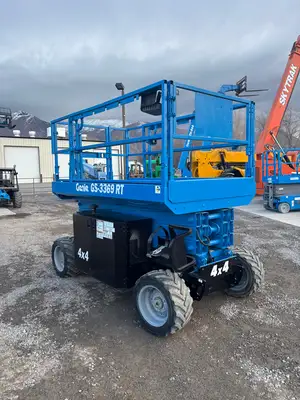 USED 2017 Genie GS-3369RT