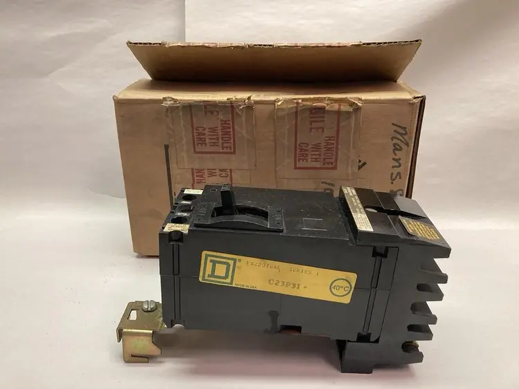 New | in-Stock SQUARE D FA 22070-AC Circuit Breakers | Surplus Asset Holdings #1189160
