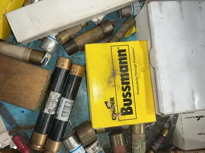 Used _UNKNOWN_ _UNKNOWN_ Fuses Ohio US | HGR 24 #1547056