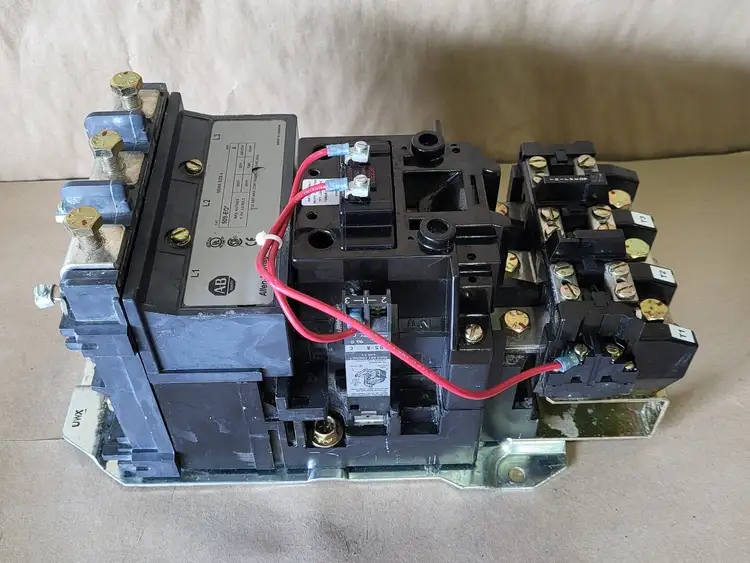 Used ALLEN-BRADLEY 509-EO Switchgears British Columbia CA | Lenmark #239020