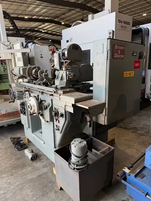 1977 BROWN & SHARPE 1020U Universal Cylindrical Grinders | GMT (3)