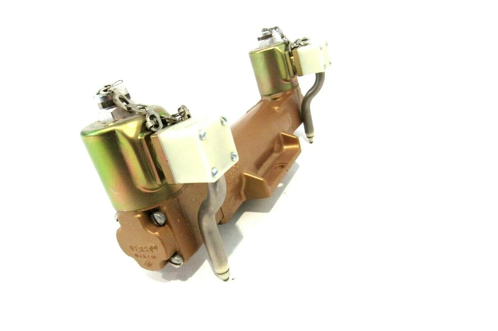 NEW VERSA VALVES VGG-4532-P-A120 4-WAY VALVE VGG4532PA120