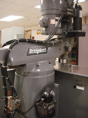 USED 1994 BRIDGEPORT V2XT