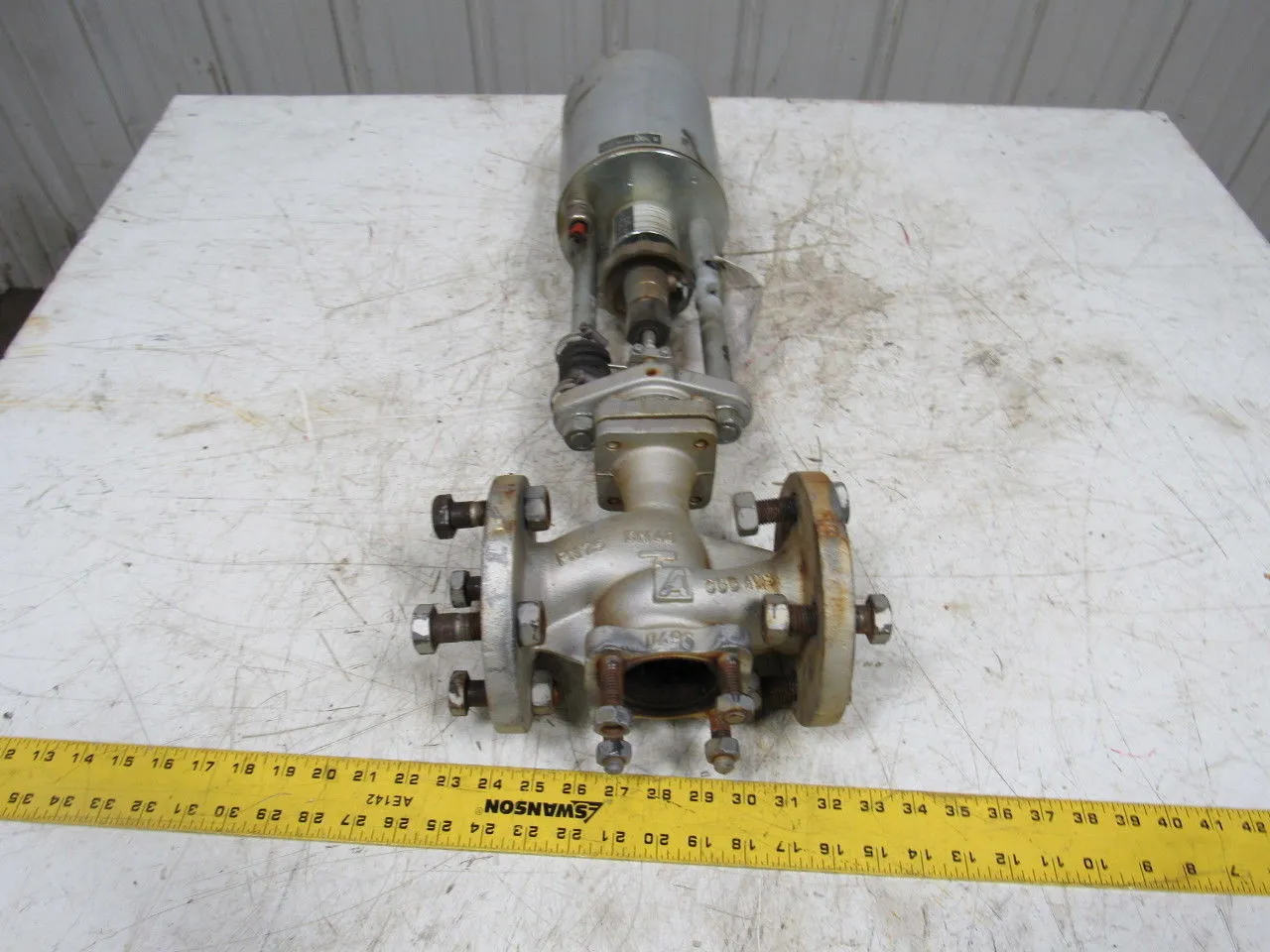 HTT PN25 DN40 Bellows Type Globe Valve 40mm W/230V 50Hz Rotary Actuator