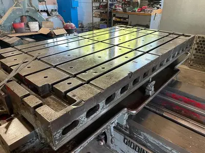 5" GIDDINGS & LEWIS Table Type HBM