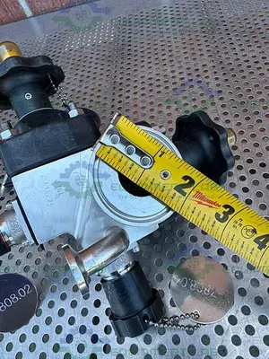 USED 4 ITT PURE FLO STAINLESS STEEL DIAPHRAGM VALVE W/ 1/2" - 1" SANITARY FITTINGS