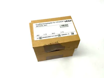 NEW VEGA OVAL FLANGE ADAPTER W/ HARDWARE KIT