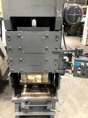 USED STANDARD STANDARD DC100 PRESS