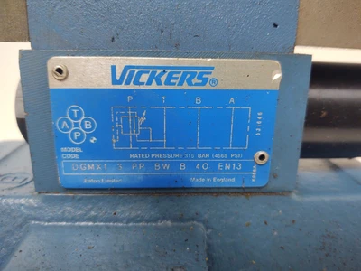 USED Eaton / Vickers KBHDG5V82C375N