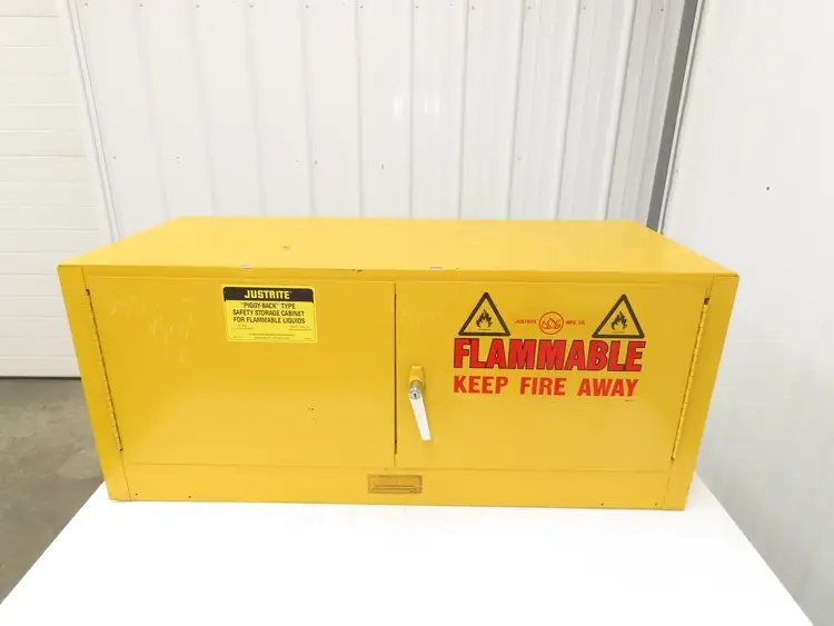 Used JUSTRITE _UNKNOWN_ Biological Safety Cabinets | Arrow Industrial #618118